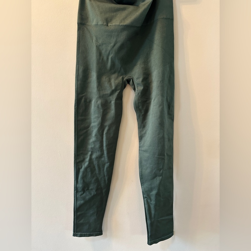 BLANQI Everyday Seamless Green Leggings New Without Tags Size Large
